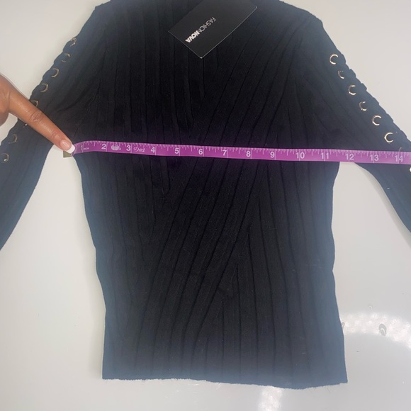 FASHIONNOVA - Picture 8 of 10